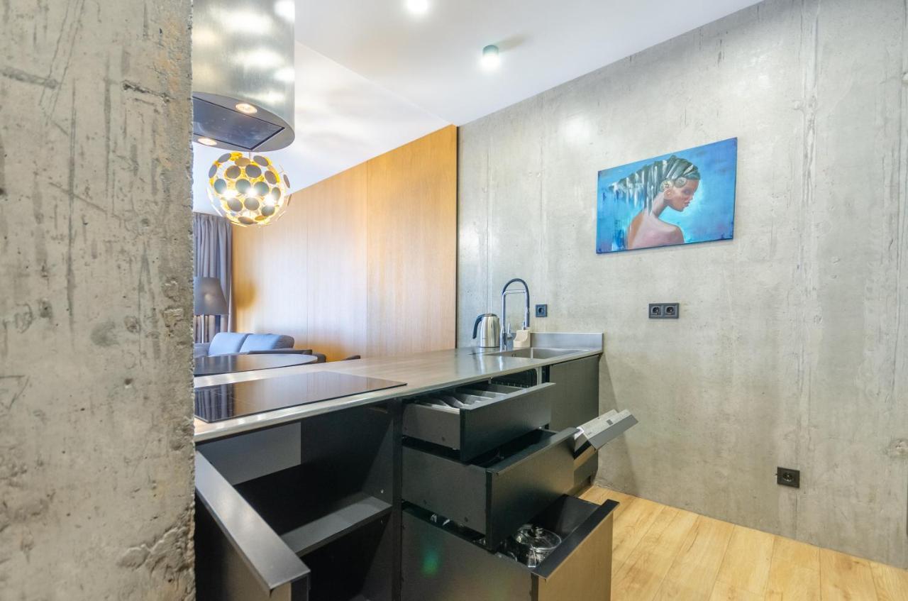Petrovdom 23-173 In Stylish Apartments At Rc Киев Экстерьер фото